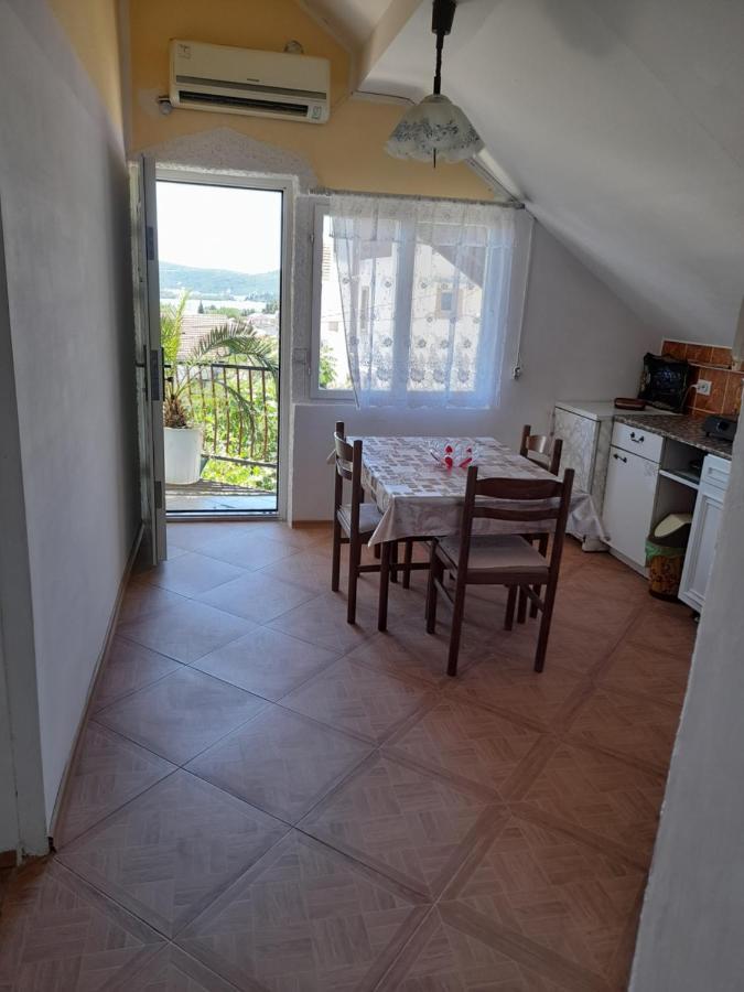 Apartament Eleni Tivat Zewnętrze zdjęcie